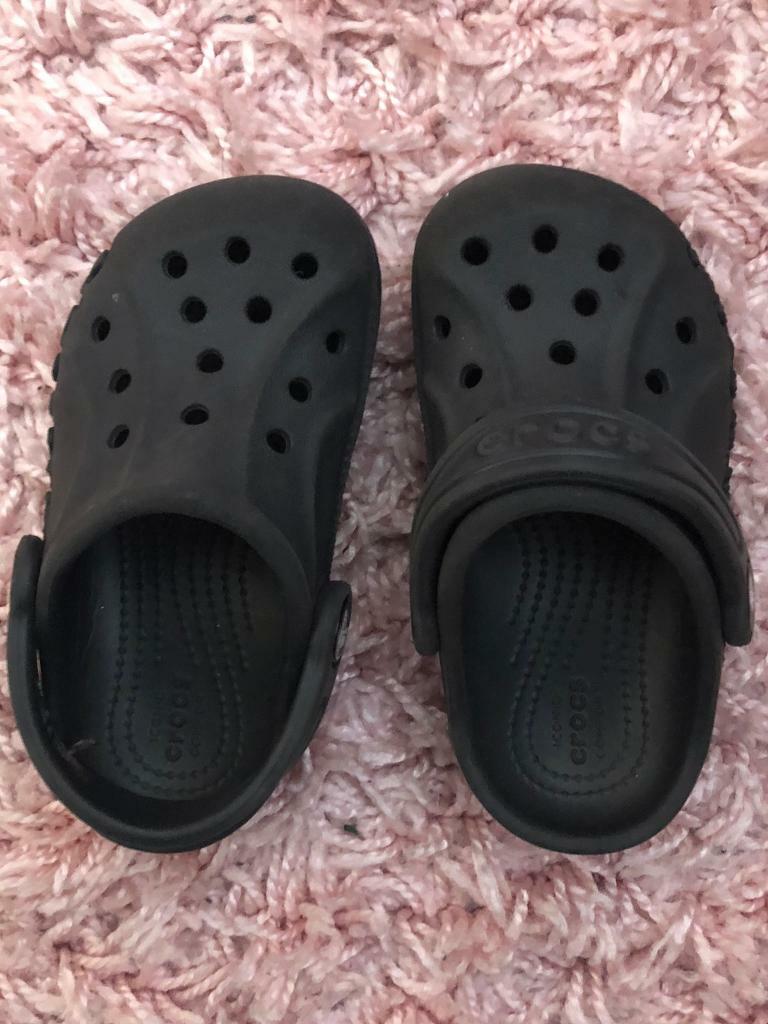 girls crocs size 7